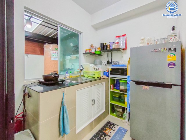 *****ทาวน์เฮ้าส์มือสองย่านปทุมธานี ม.บ้านพฤกษา แจ้งวัฒนะ-ราชพฤกษ์ #หลังมุม เนื้อที่กว้างขวางเกือบ 27 ตร.ว. ฟังก์ชัน 3 ห้องนอน 2 ห้องน้ำ 1 ที่จอดรถ บ้านพร้อมอยู่ แถมฟรี! 2 เครื่องปรับอากาศ บนทำเลเชื่อมต่อถ.ราชพฤกษ์, ถ.แจ้งวัฒนะ และทางด่วน "บางปะอิน-ปากเกร็ด"